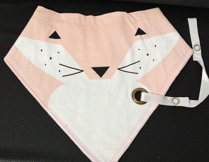 Bavaglino Bandana Neonato con Porta Ciuccio – Cotone Assorbente e Pratico per Uso Quotidiano