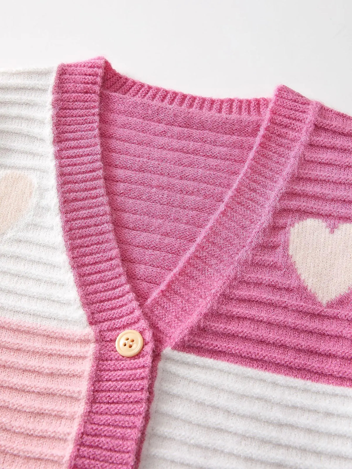 Cardigan Bambina in Maglia di Cotone con Cuori – Scollo a V e Bottoni