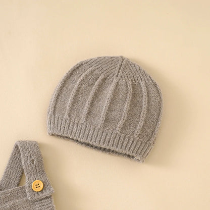Completo Neonato in Maglia con Cappellino – Tutina Salopette Lunga con Bretelle e Bottoni
