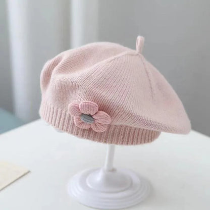 Berretto Basco Bimba in Maglia con Fiore – Autunno Inverno