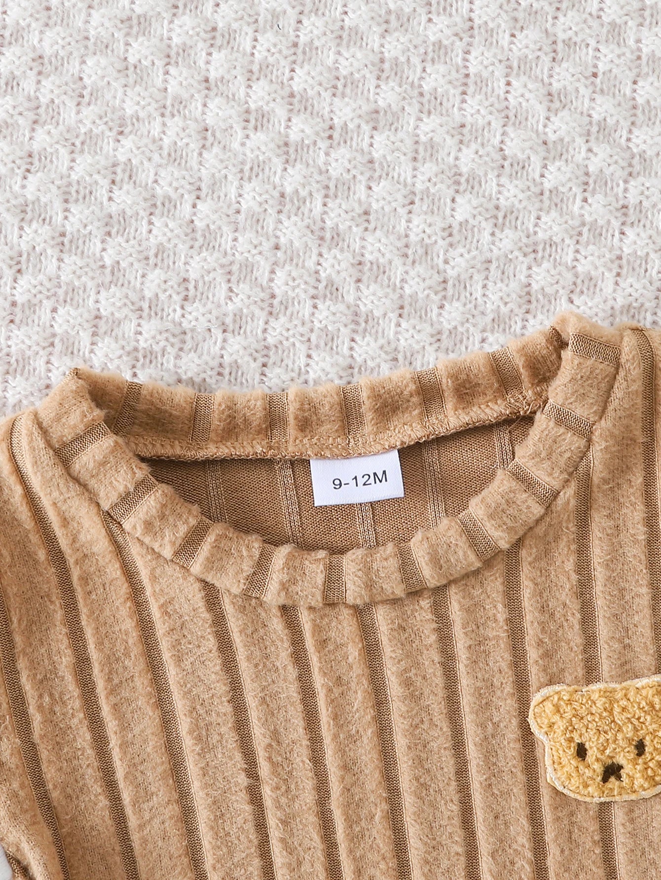 Completo Bimbo Teddy a Coste Elasticizzato – Maglia e Pantaloni con Orsetto