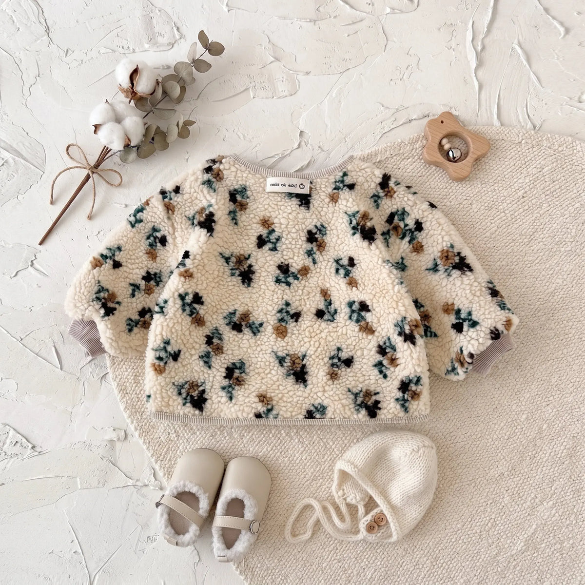 Giacca Invernale Bambina in Pile Sherpa – Cardigan con Bottoni e Tasche