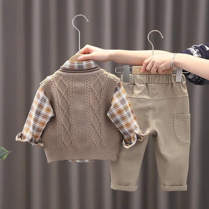 Completo Bambino 3 Pezzi Autunno/Inverno in Cotone – Camicia a Quadri, Gilet e Pantaloni