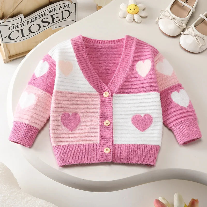 Cardigan Bambina in Maglia di Cotone con Cuori – Scollo a V e Bottoni