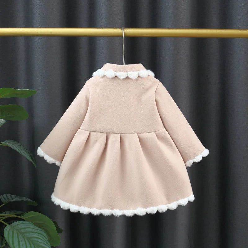Cappottino Elegante Bambina con Fiocchi e Colletto Peter Pan