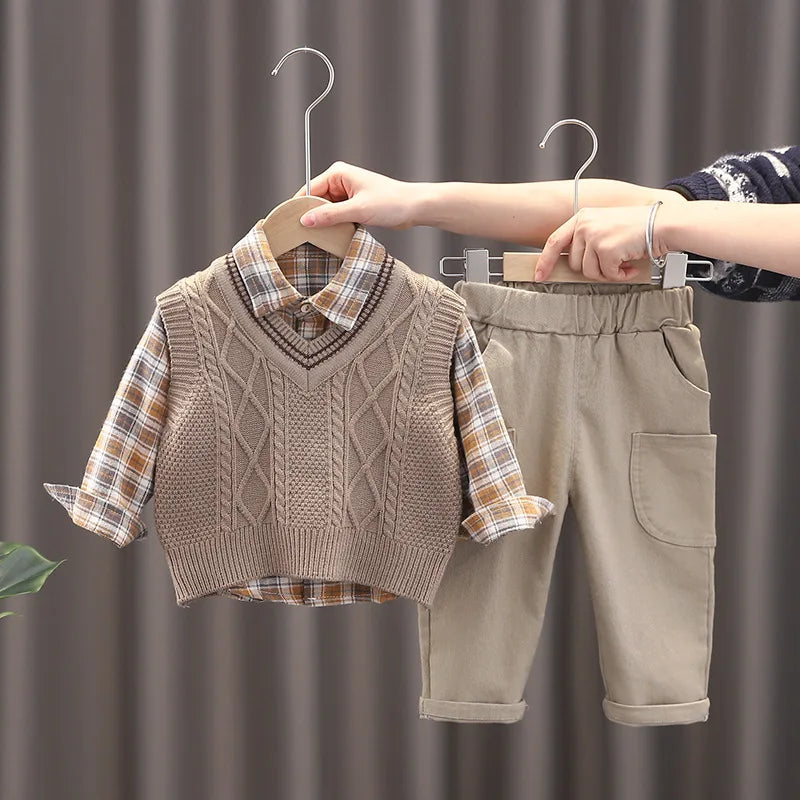 Completo Bambino 3 Pezzi Autunno/Inverno in Cotone – Camicia a Quadri, Gilet e Pantaloni