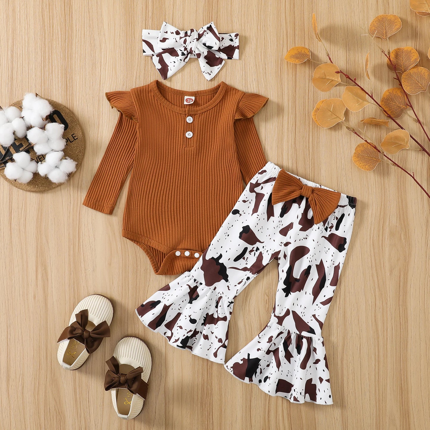 Completo Neonata 0-12 Mesi – Body a Costine Manica Lunga e Pantaloni a Zampa Leopardati