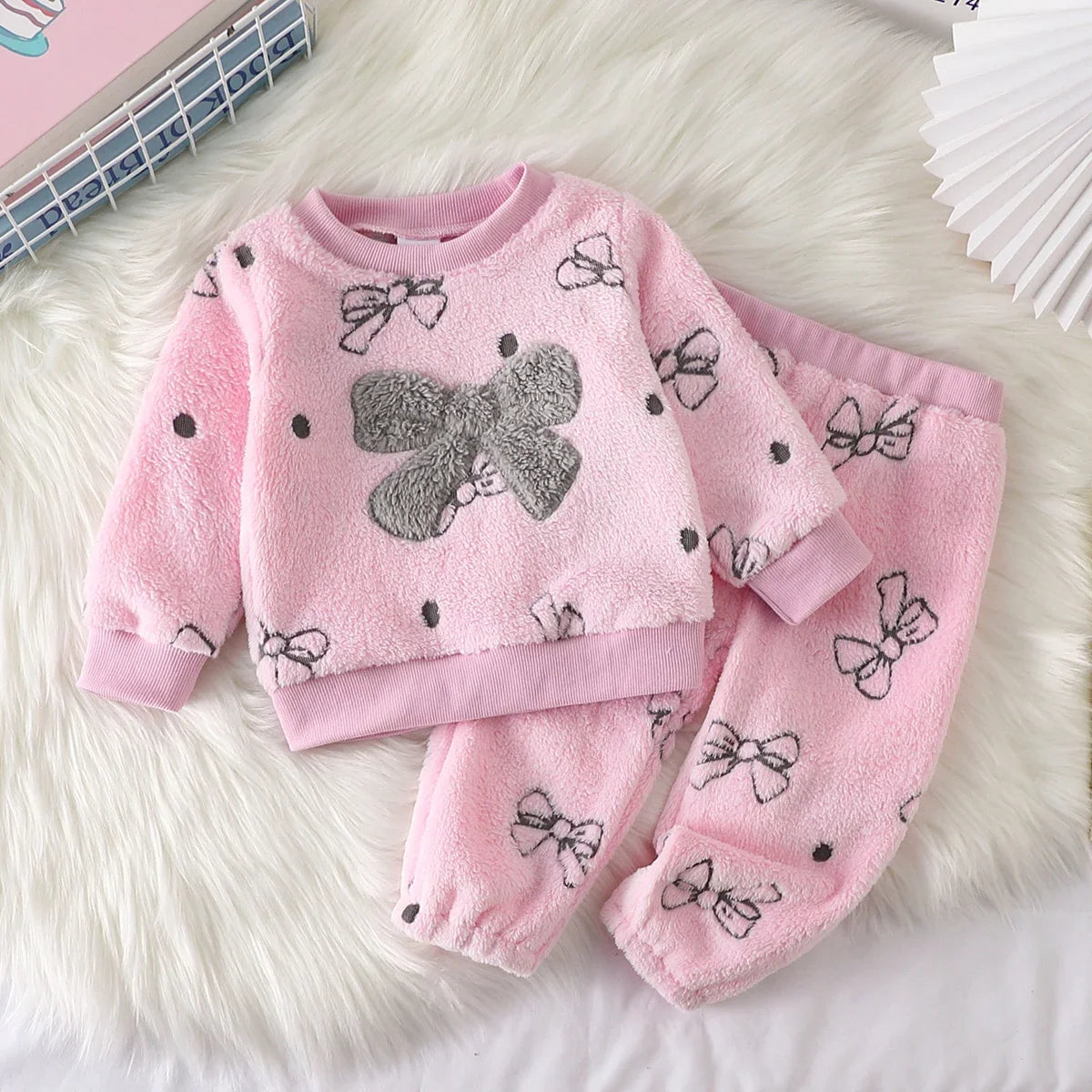 Tuta Invernale Bambina 2 Pezzi – Completo Rosa in Pile con Motivo a Fiocchi