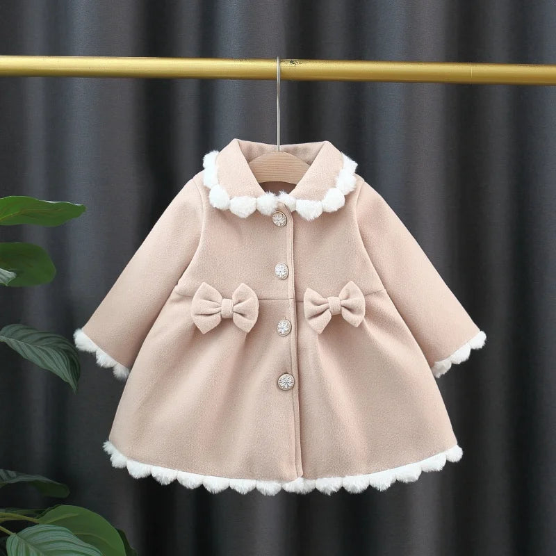 Cappottino Elegante Bambina con Fiocchi e Colletto Peter Pan