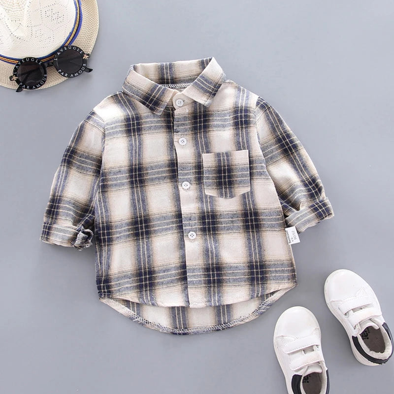 Camicia Bambino a Maniche Lunghe – Modelli a Quadri, Righe e Tinta Unita