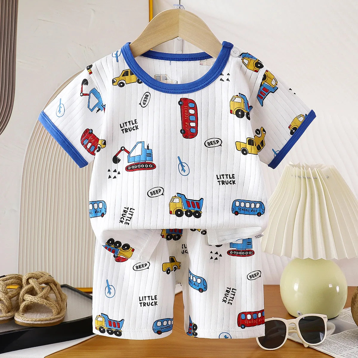 Pigiama Bambino Leggero 2 Pezzi con T-Shirt e Pantaloncini Fantasia