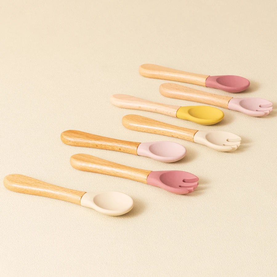 Set Posate da Apprendimento per Bambini – Cucchiaio e Forchetta in Silicone con Manico in Legno