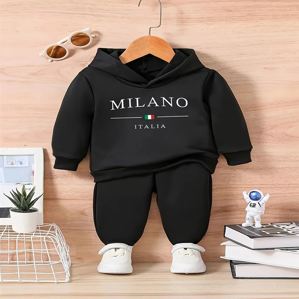 Tuta Neonato e Bambino con Interno Felpato – Completo Due Pezzi con Felpa con Cappuccio e Pantaloni
