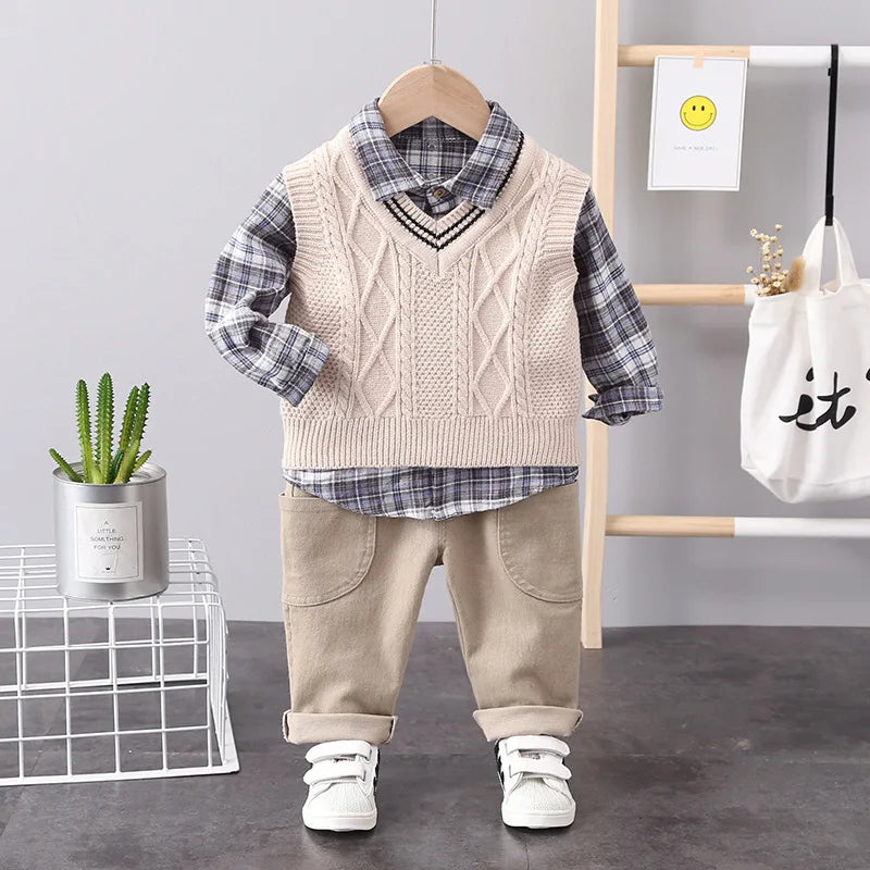 Completo Bambino 3 Pezzi Autunno/Inverno in Cotone – Camicia a Quadri, Gilet e Pantaloni