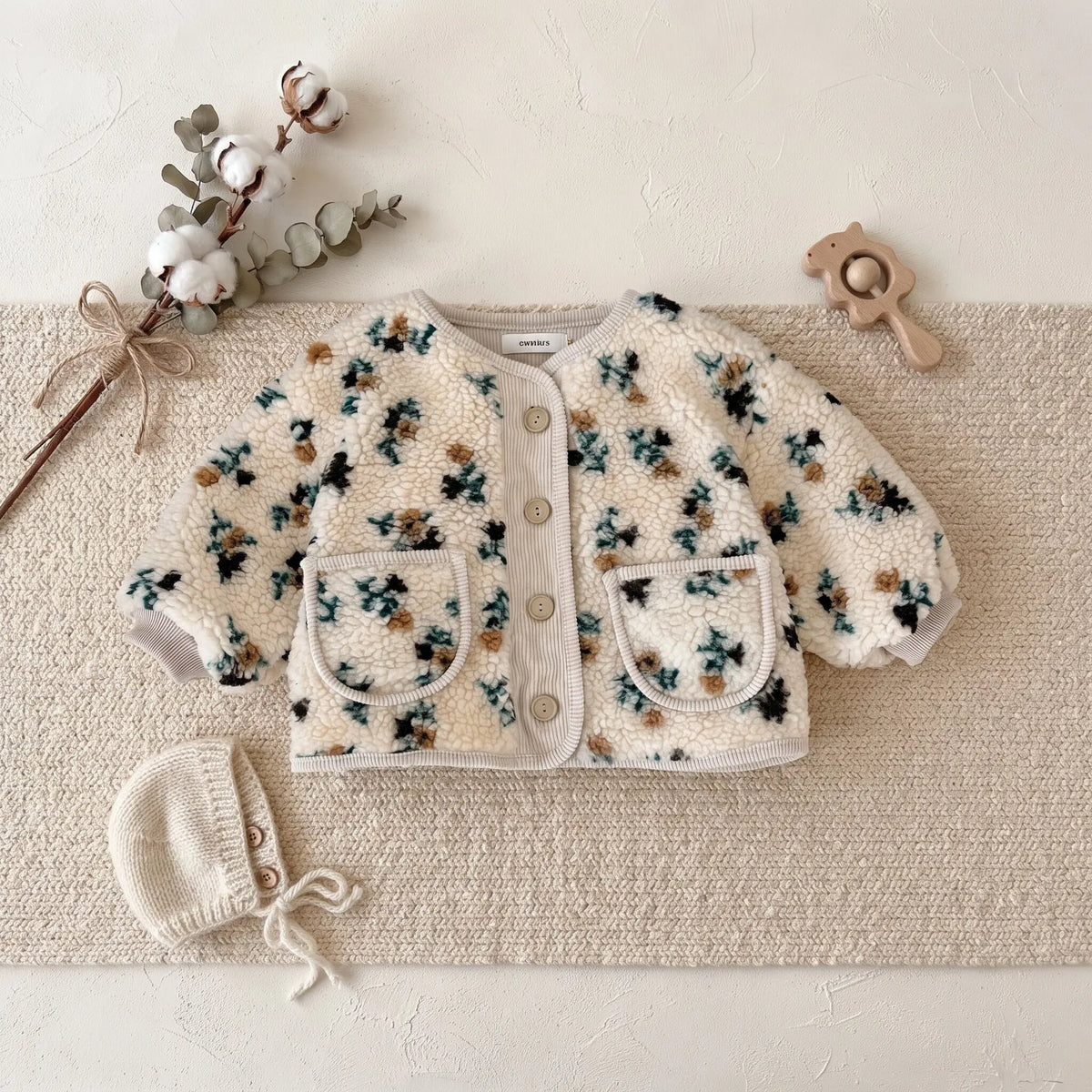 Giacca Invernale Bambina in Pile Sherpa – Cardigan con Bottoni e Tasche