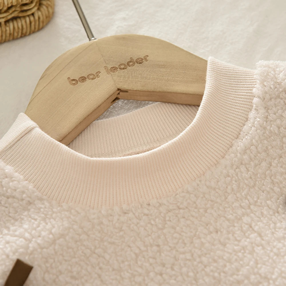 Completo Elegante Bambina Autunno/Inverno con Maglia Teddy e Gonna Plissettata (2 Pezzi) | 3-6 Anni