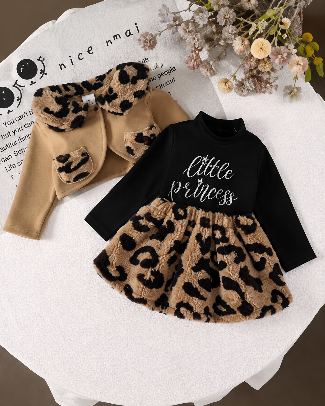 Completo 2 Pezzi Bambina con Vestito a Manica Lunga in Peluche Leopardato e Cappottino
